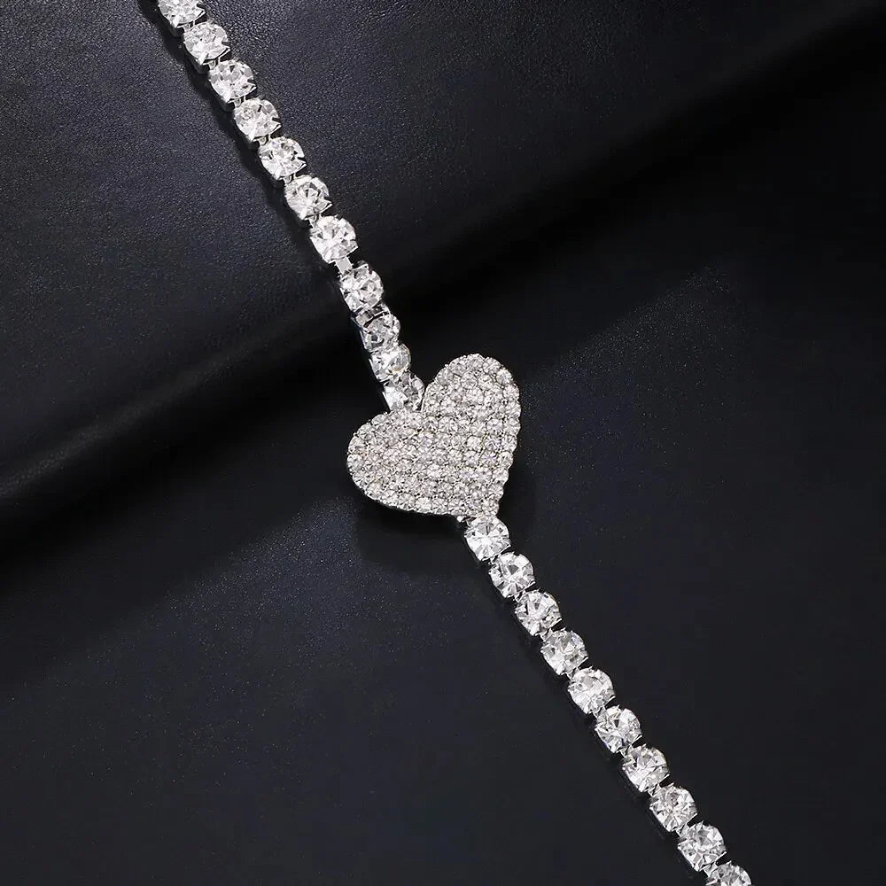 Collar Rhinestone Heart Chest